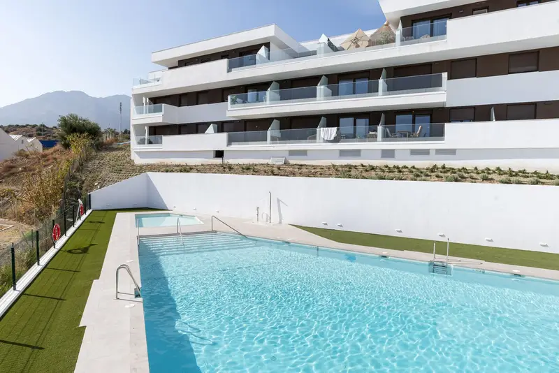 Piso de 3 Dormitorios alquiler Estepona, España
