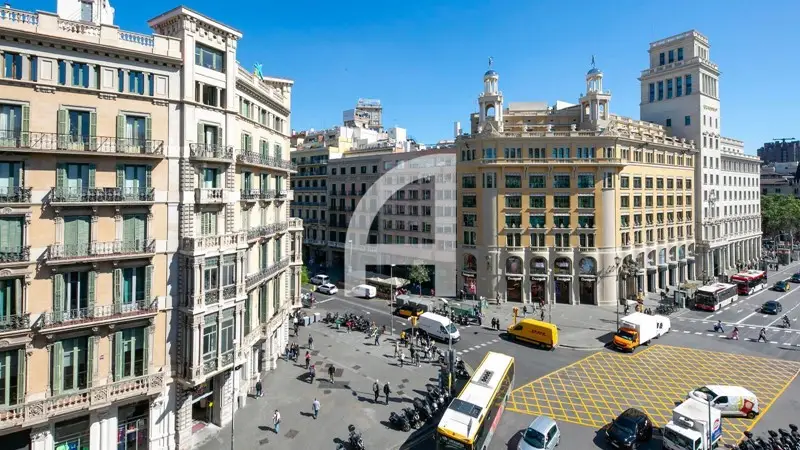 Piso Modernista en Plaza Catalunya Barcelona 199m2 5 habitaciones
