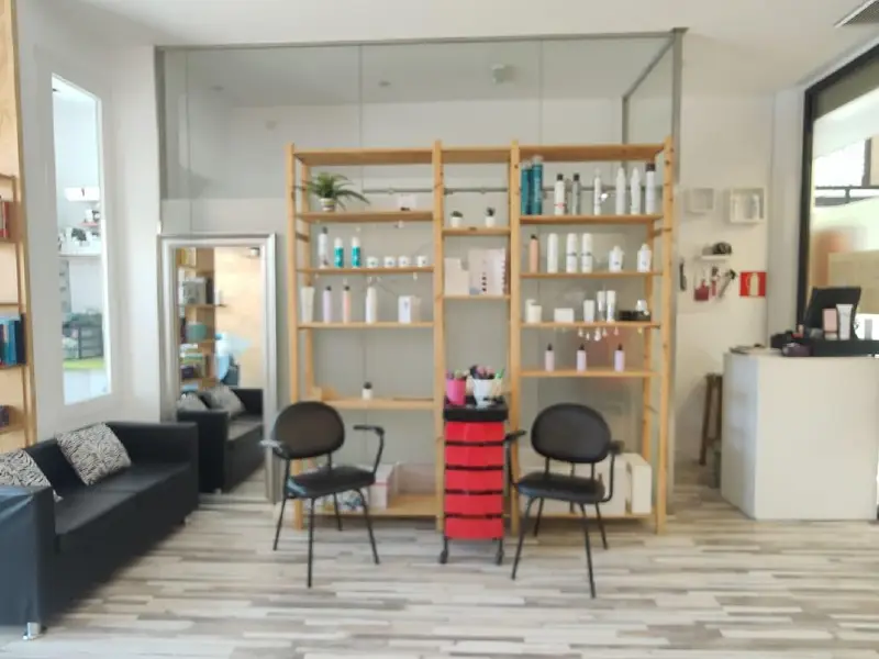 Venta Local Comercial Peluqueria Entrevias Madrid