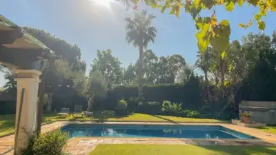 Chalet en Venta en Sotogrande  Villa Andaluza con Vistas al Rio
