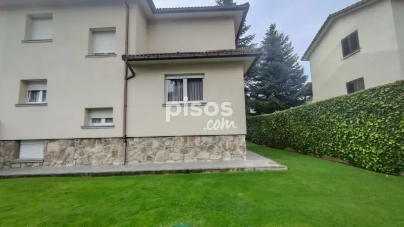 Casa pareada en venta en El Espinar