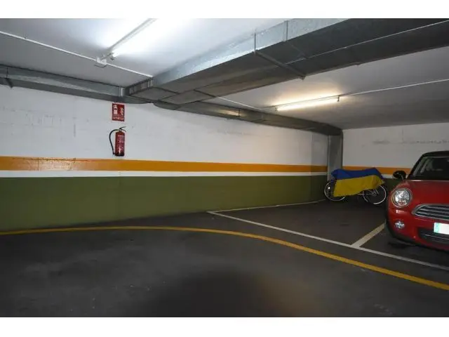 Parking en Venta Girona Santa Clara Cerca Plaza Independencia