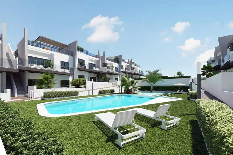 Villa de Lujo en Villamartin con Piscina y Jardin
