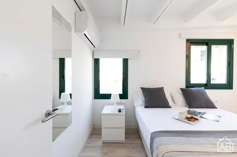 Apartamento Moderno 2 Dormitorios El Born Terraza Privada