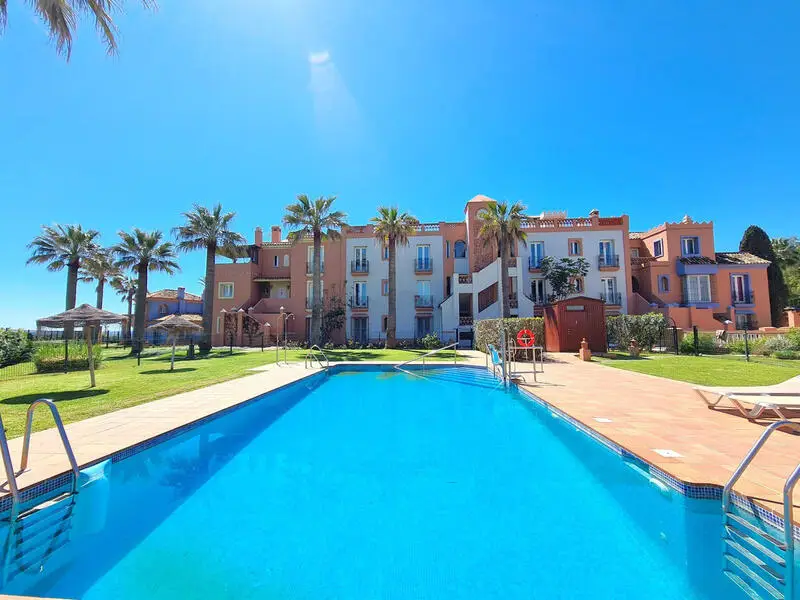 Apartamento 3 Dormitorios Casares Playa Primera Linea de Playa