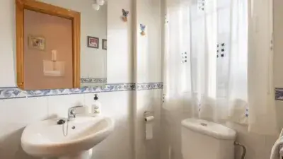 Casa adosada en venta en Calle del Cisne