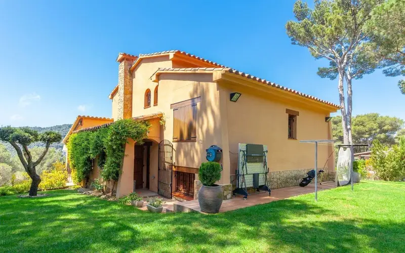 Chalet en venta en Tamariu 5 habitaciones 539m2
