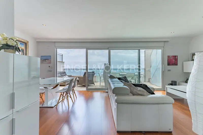 Atico Duplex Lujo Sitges Primera Linea de Mar