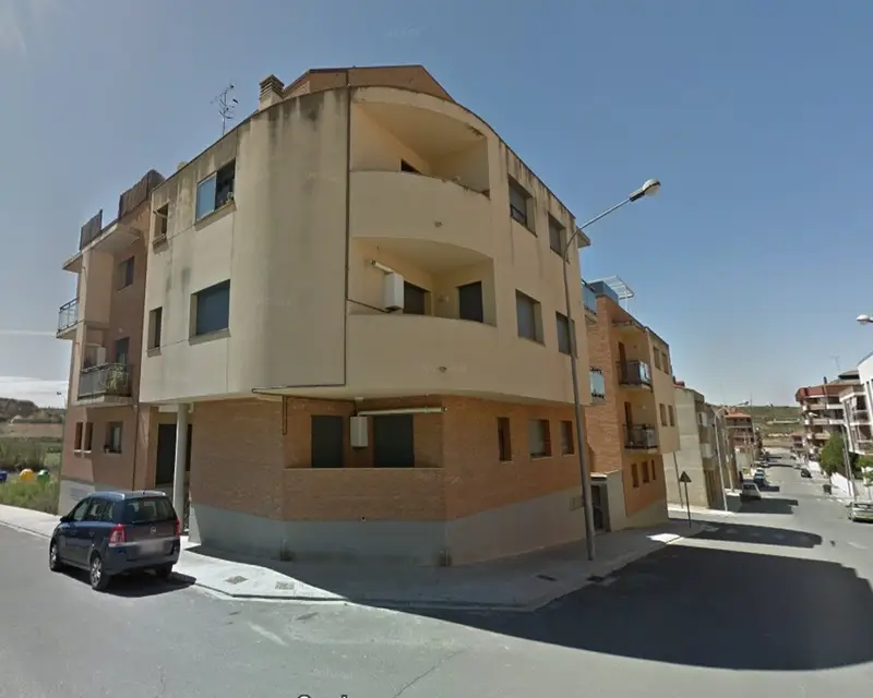 Piso en Venta en Almacelles 48m2 Calle Bertomeu Blanch