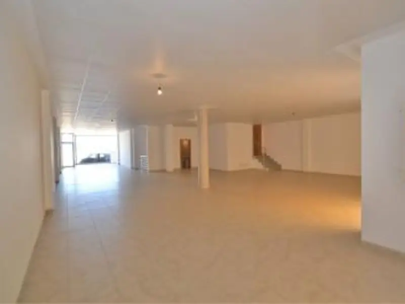 Local Comercial en Muro 232m2 - Garaje - Oficina