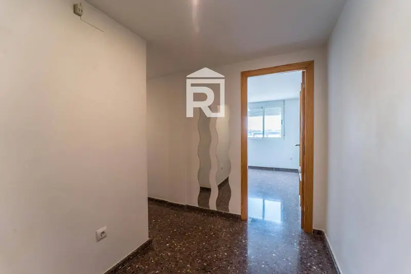 Piso en venta en Montroi 3 habitaciones garaje trastero aire acondicionado