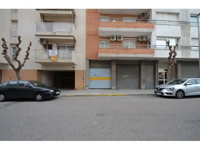 Local en Alquiler Vilanova 72m2 Cerca Hospital