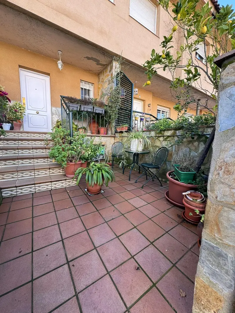Venta Adosado 4 Plantas Guadiana 230m2 2 Patios Piscina