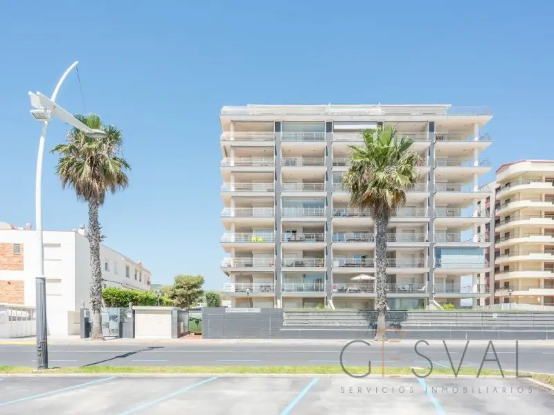 Apartamento en Peñíscola con Vistas al Mar y Licencia Turística