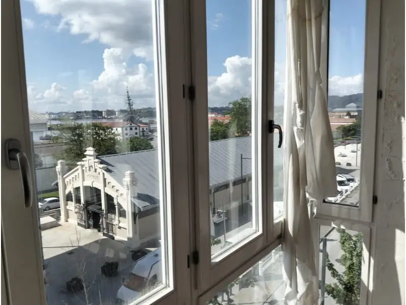 Apartamento en venta en Ferrol 3 plantas altas con vistas al mar