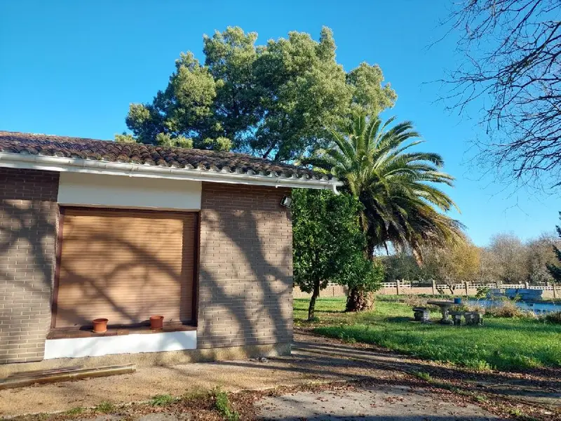 Venta Chalet con Jardin en Lugones Oviedo