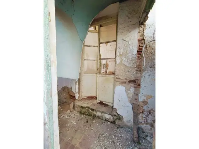 Casa en Ruinas Calle General Lacy - Oportunidad de Inversión