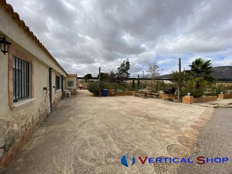 Venta Chalet 6 Dormitorios 4 Baños Caudete Trastero Patio
