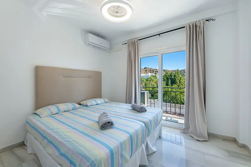 Apartamento 2 Dormitorios Mijas Alquiler