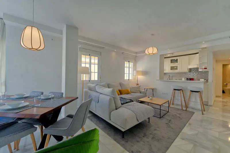 Piso de 3 Dormitorios alquiler Marbella, España
