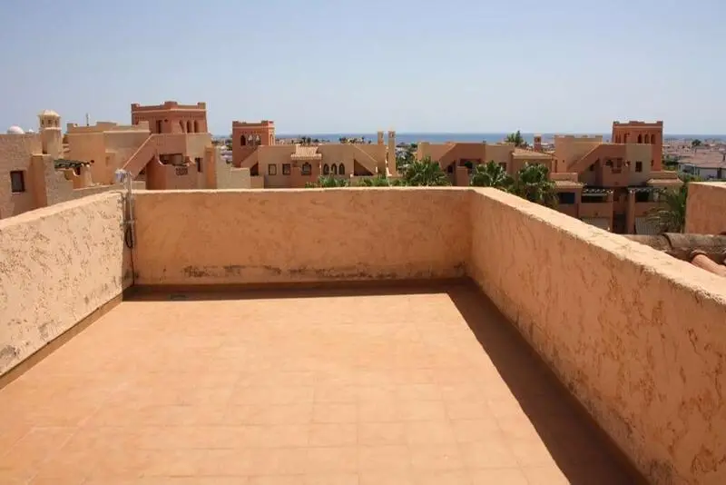 Apartamento en Vera Playa con Terraza y Azotea