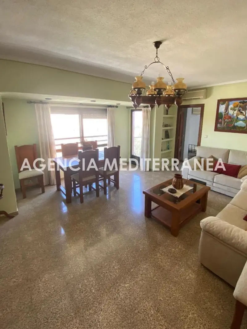 Piso en venta en Avenida Gaspar Aguilar Valencia