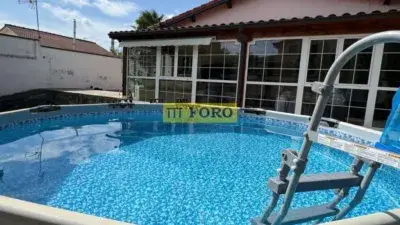 Chalet Individual en Bayas con Piscina y Jardin