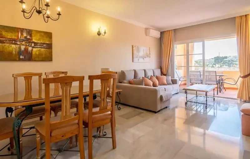 Apartamento en Alquiler Mijas Costa 2 Dormitorios Piscina
