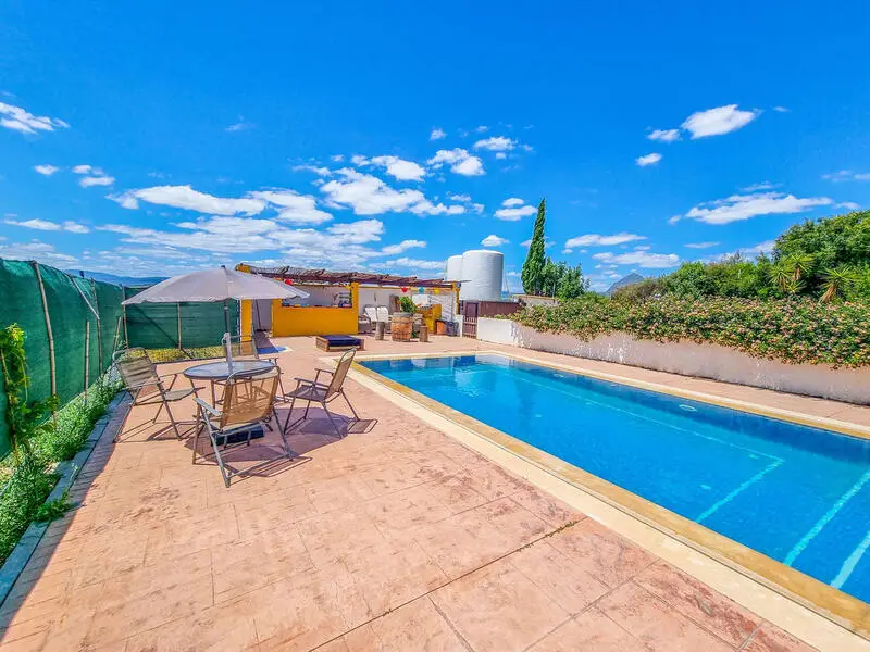 Finca 3 Dormitorios Casares Piscina Privada