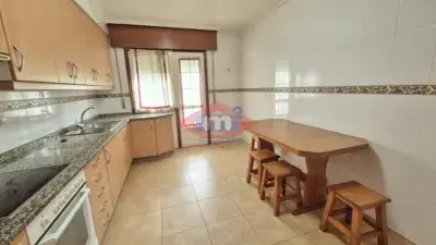 Alquiler piso 100m2 Salceda Caselas 3 habitaciones 2 baños terraza