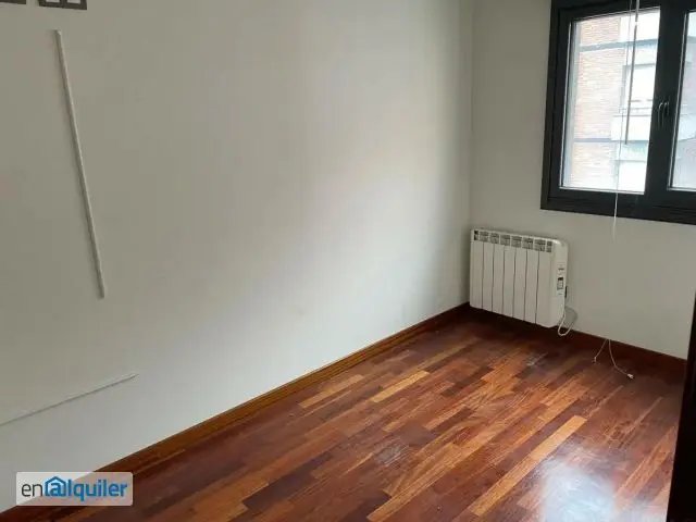 Apartamento 50m2 Oviedo Semi-Nuevo  Ascensor  Calefaccion Individual