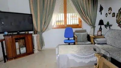 Piso en venta en Calle de los Jazmines, 16