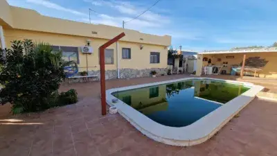 Chalet en venta en Calle Partida Surrach