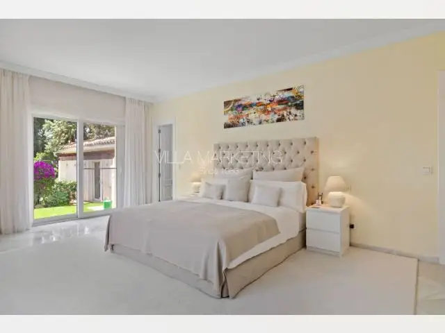 Piso de 6 Dormitorios en venta Nueva Andalucia, España
