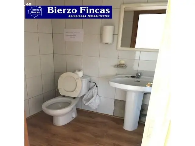 Se Alquila Entreplanta 80m2 General Vives Ponferrada Centro