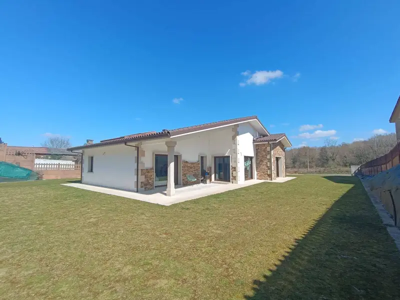 Chalet en Venta Trazo A Coruna Planta Baja Ampliable