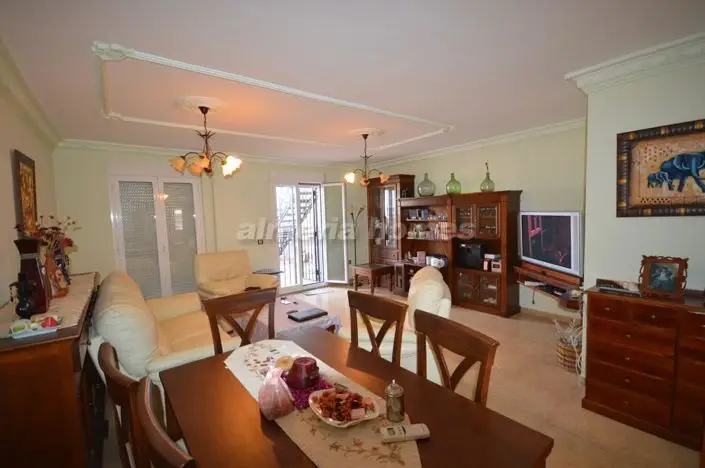 Apartamento 3 Dormitorios Garrucha con Terraza y Parking