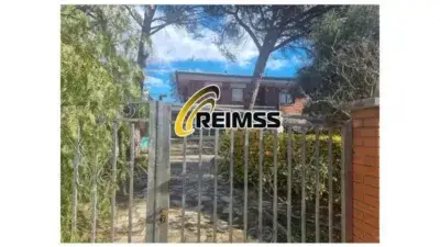 Casa en Venta Sils Chalet Independiente Familiar Amplio Jardin