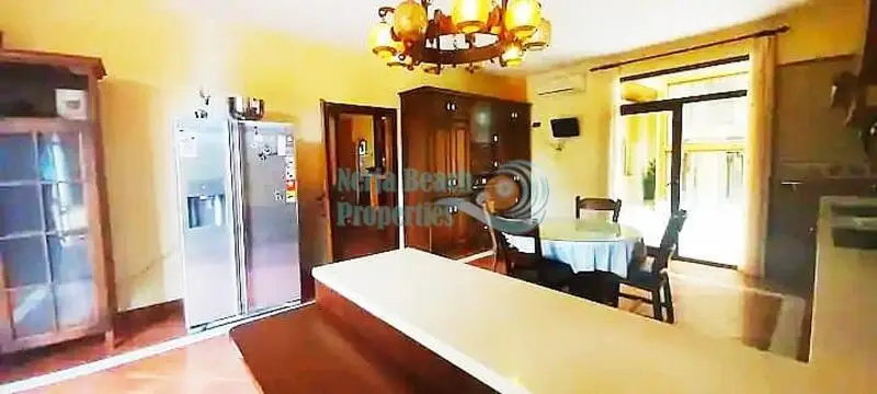 Villa de Lujo con 9 Suites en Granada Ideal para Familias Grandes