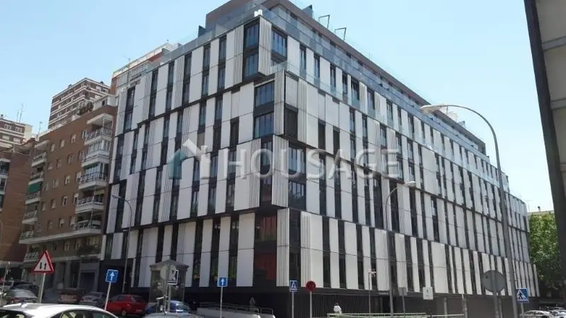 Dúplex con Trastero y Piscina en Vallehermoso Madrid