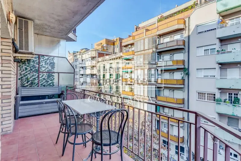 Apartamento en alquiler en Barcelona centro 4 habitaciones terraza