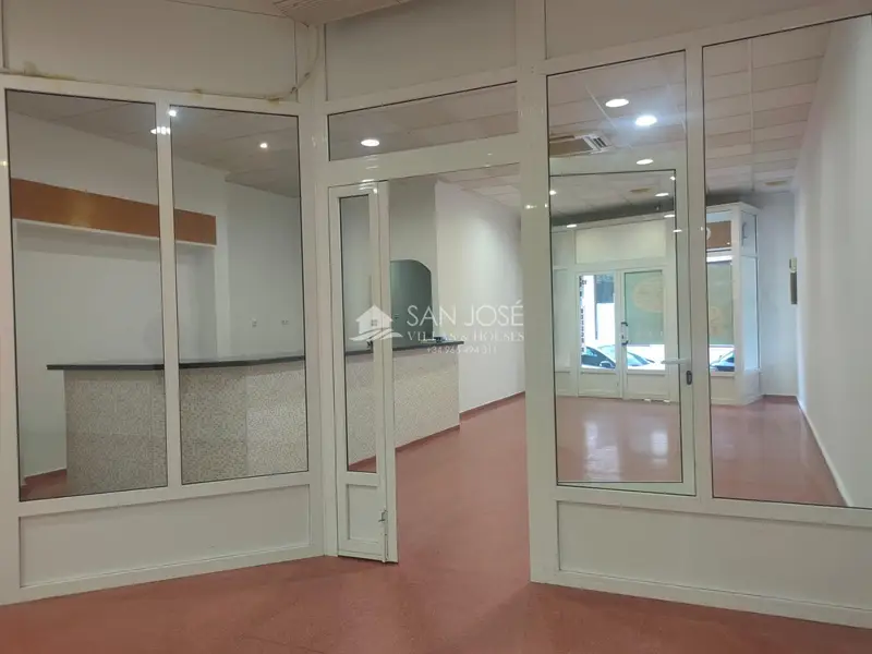 Venta Local Comercial Centro Aspe 148m2 2 Aseos