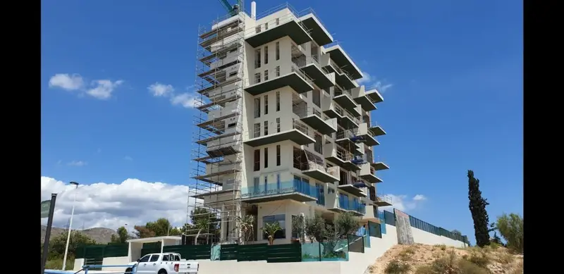 Apartamentos en Cala Finestrat con Piscina y Terraza