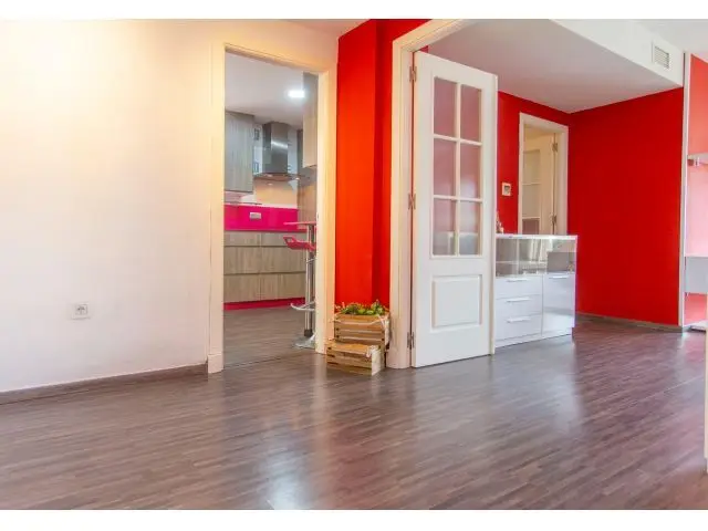 Se Vende Piso 3 Dormitorios 2 Baños Terraza Piscina Garaje Trastero