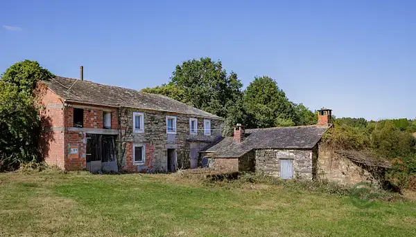 Casa Rural con Alpendre y Pozo en Xermade Lugo