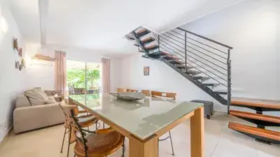 Apartamento en Alquiler S Estanyol 3 Dormitorios Piscina Cerca Playa