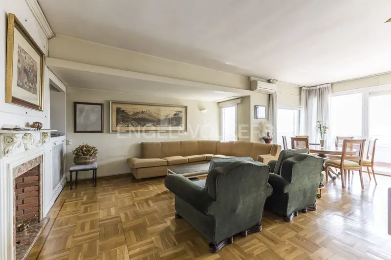 Apartamento en venta en El Viso Madrid 4 dormitorios 3 baños reforma integral