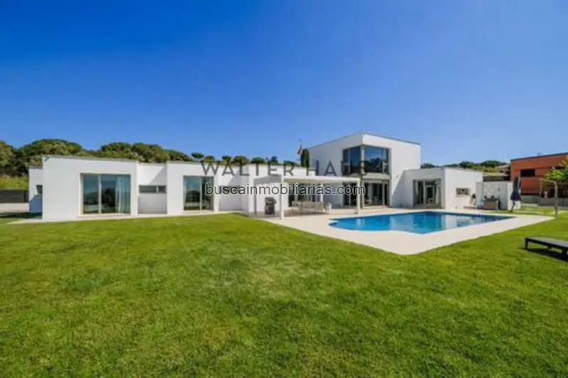 Chalet en Venta Calonge Costa Brava 4 Dormitorios Piscina