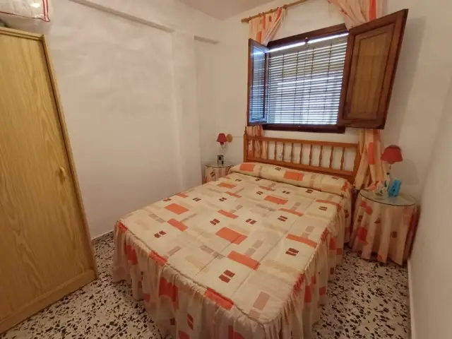 Apartamento con Terraza en Oliva cerca de la Playa