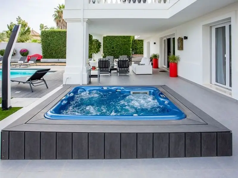 Villa de Lujo 5 Dormitorios Nueva Andalucía Marbella